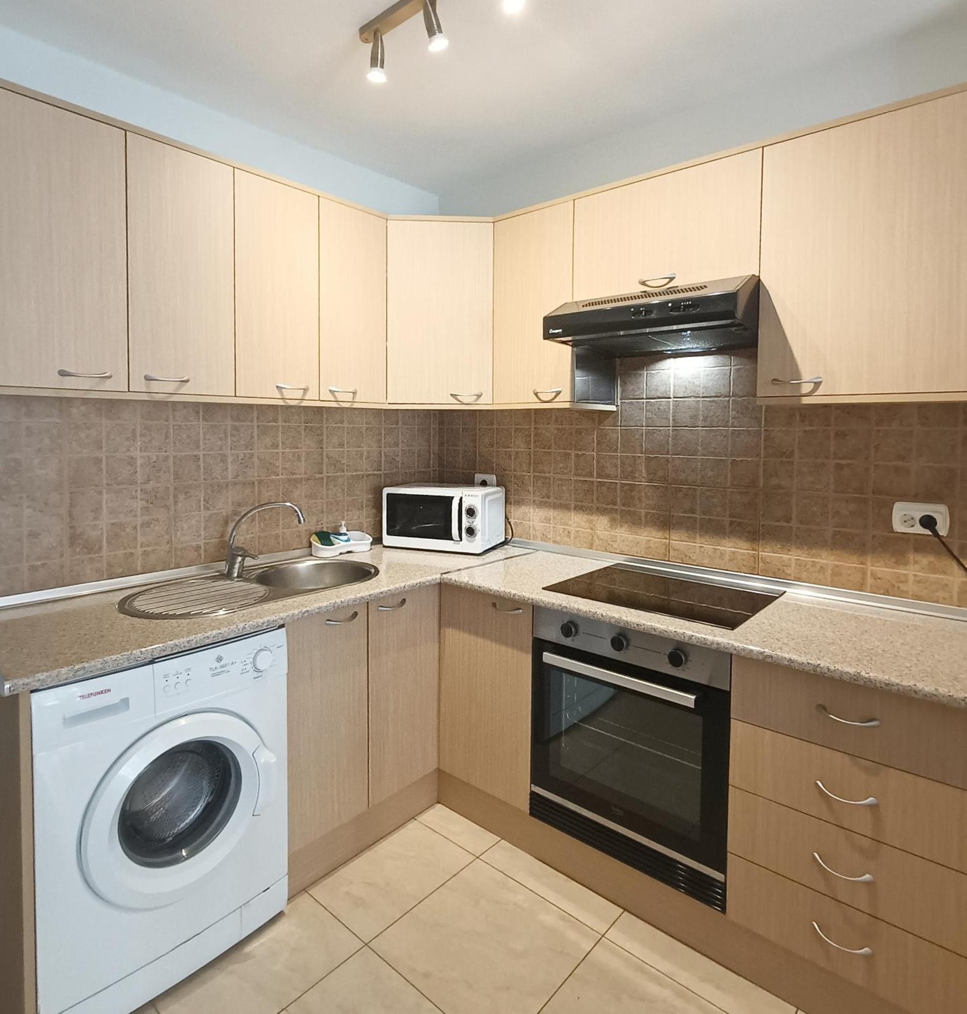 Cozy Apartment + Parking Playa San Juan เกีย เด อิโซรา ภายนอก รูปภาพ